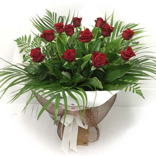 Dozen red roses giftwrapped Christchurch delivery